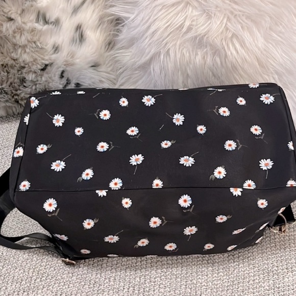 Alice + Olivia Black Daisy Floral Nylon Overnight Travel Duffel Tote Bag - Picture 10 of 15